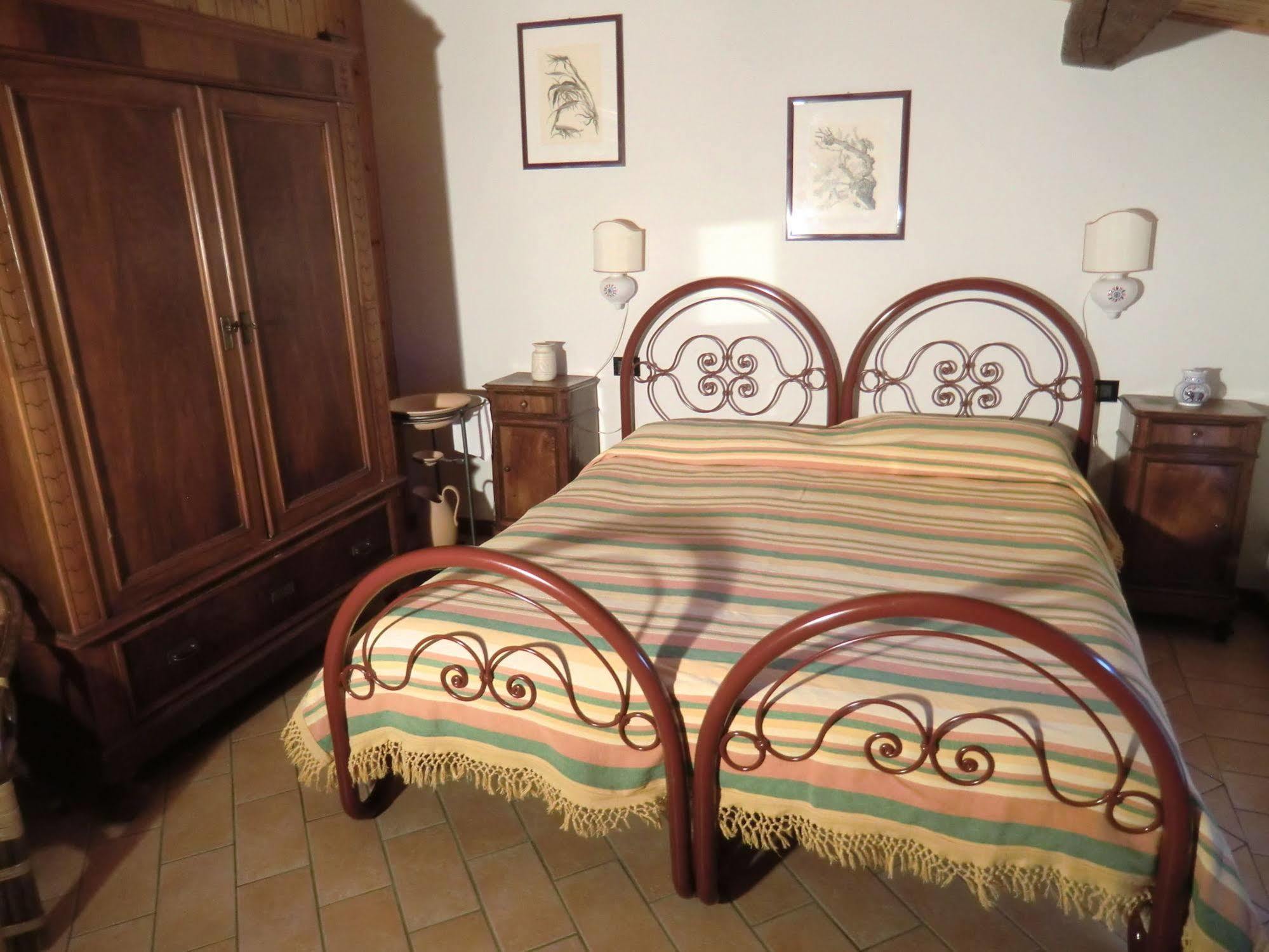 Agriturismo Ca'De'Gatti Faenza Eksteriør bilde